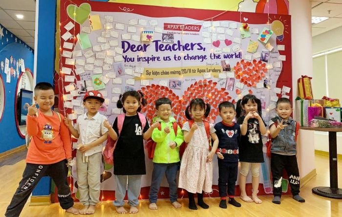 Chìa khóa mở cửa tương lai với tiếng Anh tại Apax