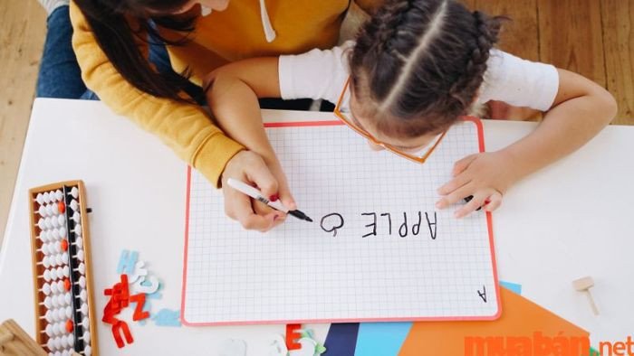 Chiến lược hỗ trợ trẻ em gặp khó khăn trong việc học đọc tiếng Anh