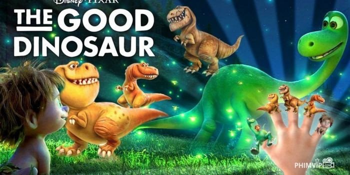 Chú khủng long Arlo và cậu bé Spot đứng cạnh nhau trong cảnh thiên nhiên hùng vĩ, tượng trưng cho hành trình học tiếng Anh đầy khám phá