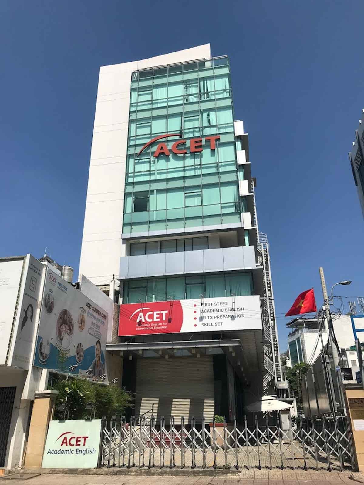 Giáo viên hướng dẫn luyện thi IELTS cấp tốc tại ACET