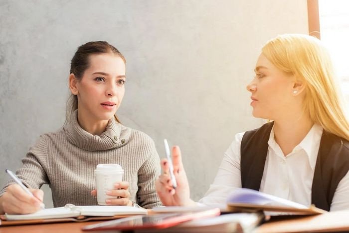 Học cách dùng Go ahead và Go on chuẩn như người bản xứ
