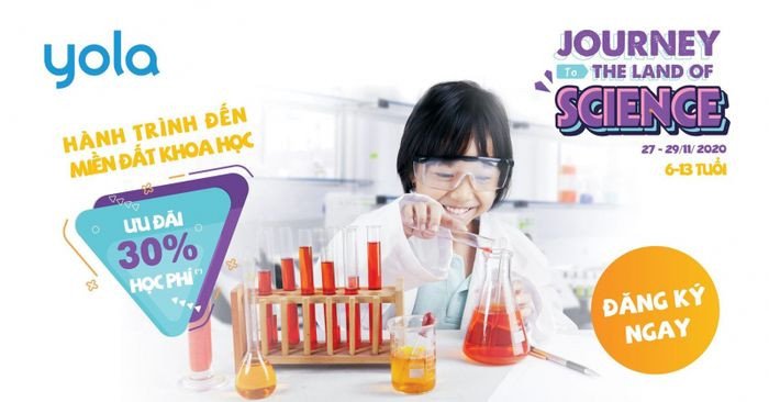 Học sinh cùng nhau hợp tác trong giờ học tiếng Anh