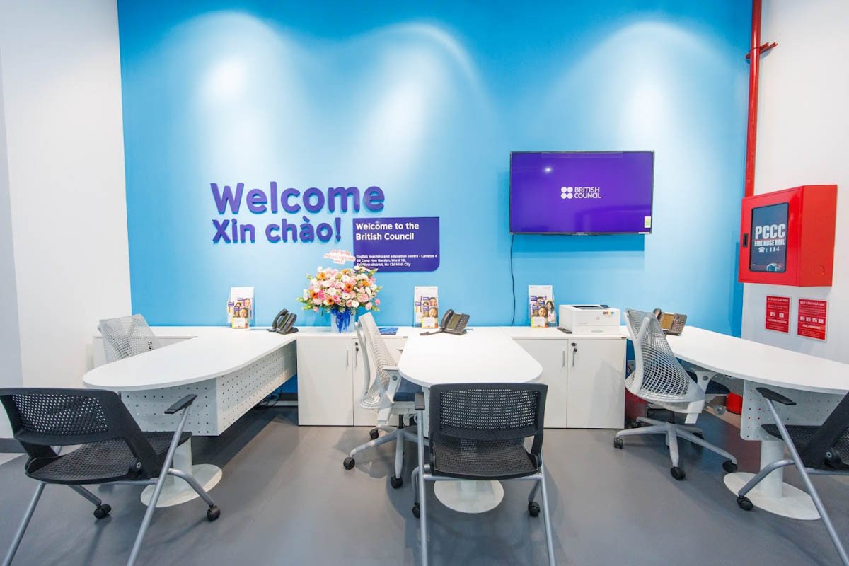 Học viên luyện thi IELTS cấp tốc tại British Council TPHCM