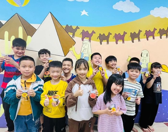 Học viên tiếng Anh Đông Anh tham gia hoạt động sáng tạo