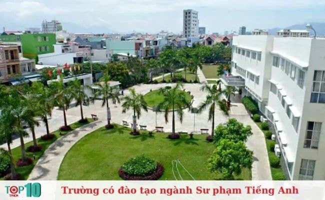 Khuôn viên Đại học Ngoại ngữ, Đại học Đà Nẵng, trung tâm đào tạo chuyên ngành tiếng Anh.