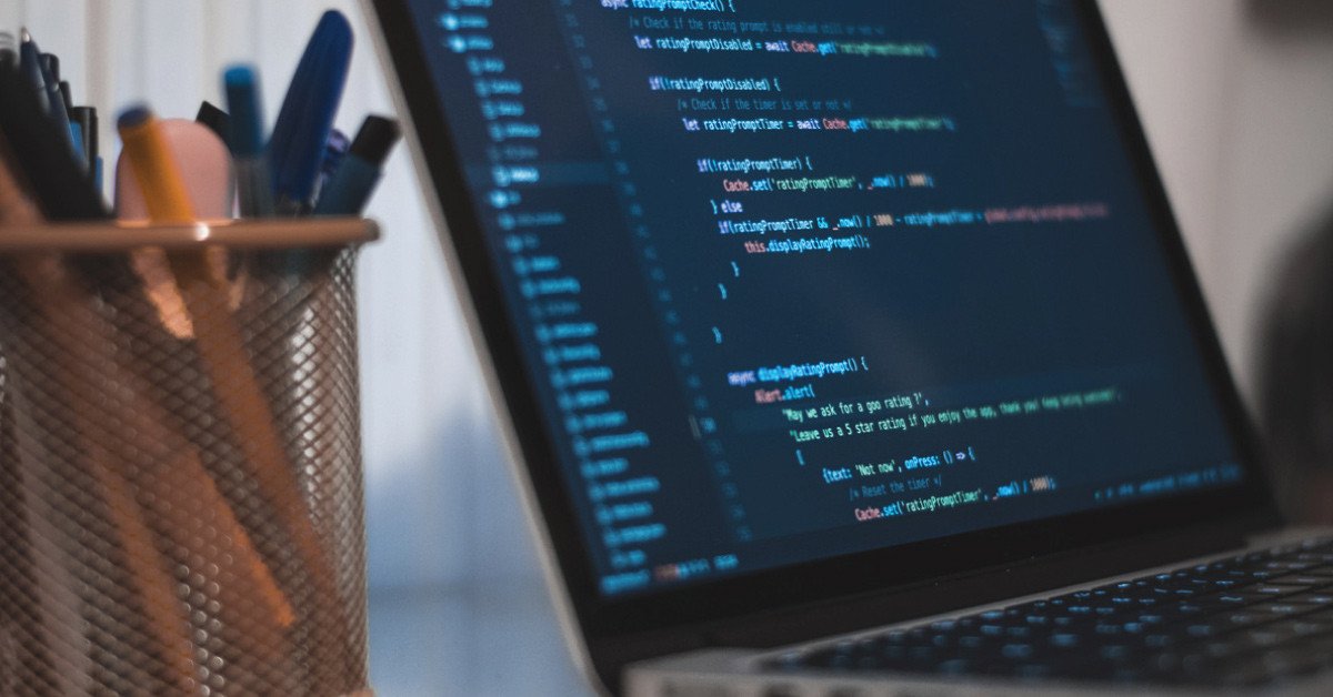 Máy tính hỗ trợ các nhà khoa học thực hiện tính toán phức tạp