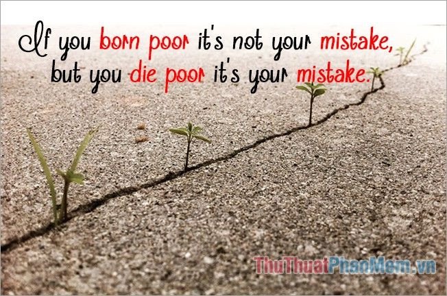 Một người đàn ông đang chăm chú nhìn ra xa, thể hiện sự quyết tâm và tầm nhìn trong việc vượt qua khó khăn để đạt được mục tiêu.