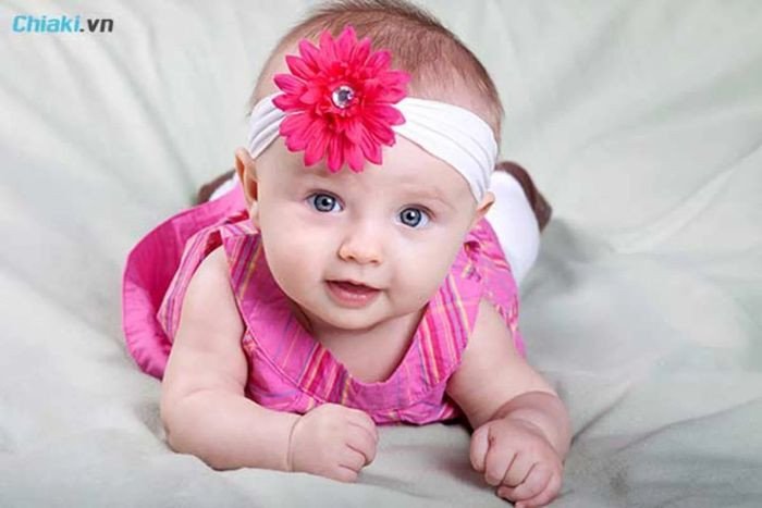 Tên tiếng Anh đẹp cho bé gái với ý nghĩa nhân ái, tử tế