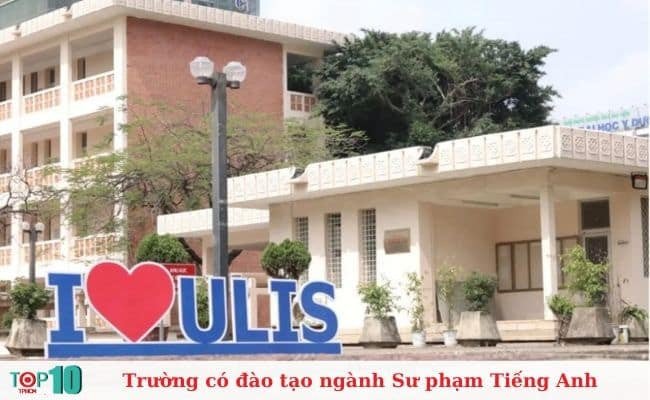 Tòa nhà hiện đại tại Đại học Ngoại ngữ, Đại học Quốc gia Hà Nội, trung tâm học thuật cho ngành sư phạm tiếng Anh.