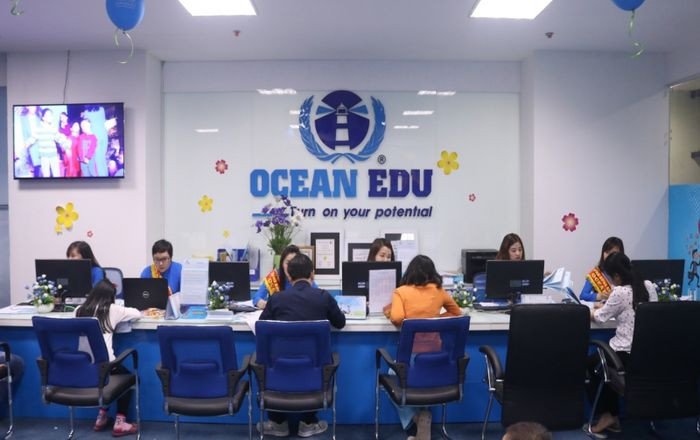 Trẻ em học tiếng Anh vui vẻ tại trung tâm Anh ngữ ở Hải Phòng